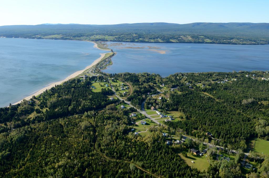 Chalets Du Bout Du Monde Gaspe Bagian luar foto